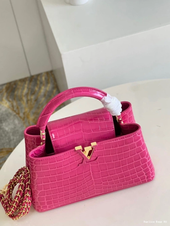 Affordable LOUIS VUITTON CAPUCINES BB 0730